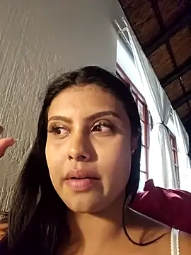 Indian_GlowingMiax webcam