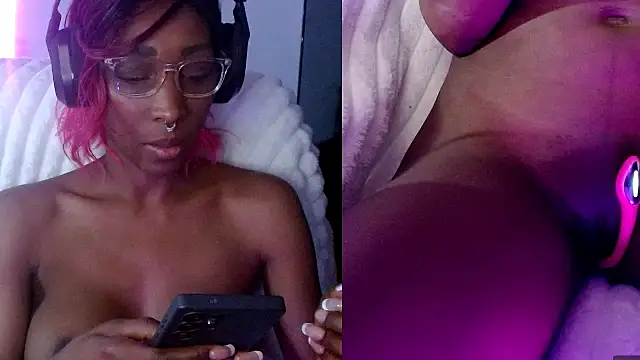 alys_at_college webcam