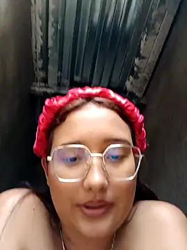 Webcam Model (young_dairy01)  is live.Free join now!