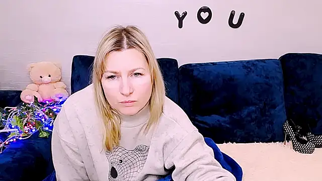 Incredible_Ariela webcam