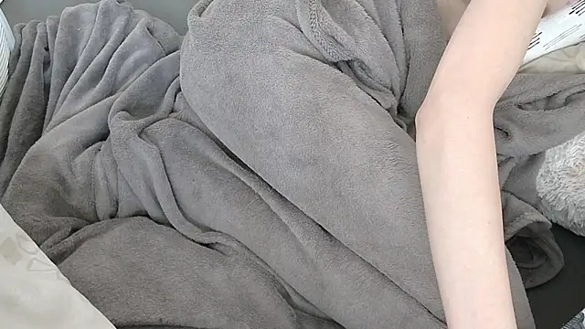 ceriselapine - CeriseLapine's free webcam - UK Sex Cams