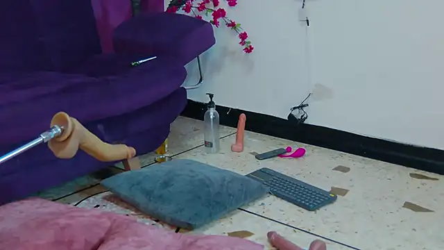 Daliana_Gounbolt webcam