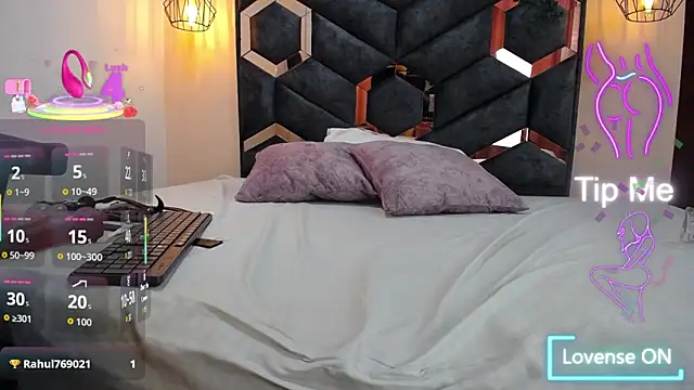 Taboo-AliyahRyan webcam