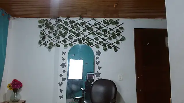 andreaebony (F teen) - ♥GREAT MASTURBATION + SHOW SQUIRT♥