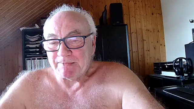 biggandybig (M grandpa) - cum @ goal