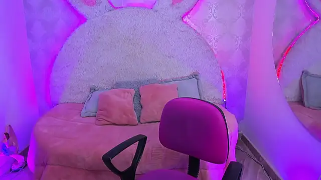 valentina_clk (F teen) - naked