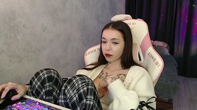 naughty_dakota webcam