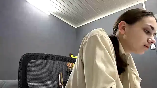 sarahheadly - SarahHeadly's free webcam