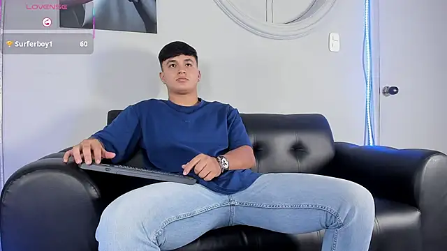 Cristopher_strong webcam