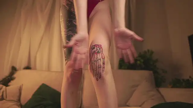 darcyaspacio (F teen) - Play with booty in doggy