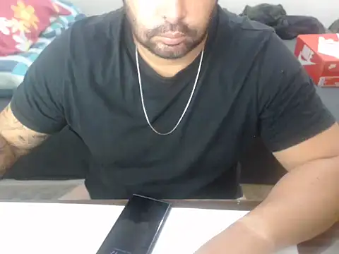 drlluis (Ask my age) - 🔥 PAU GROSSO E DURO NO PARTICULAR 🍆