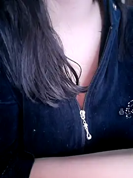 Rozaaaaforyoubigboob webcam