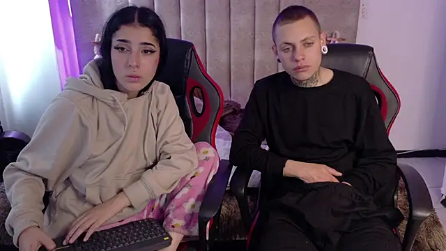 violett_jones (F teen) - cum inside pussy