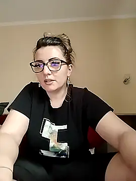 Sweetredvelvet webcam