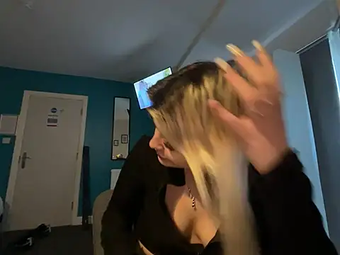 rosie-hipstergal webcam