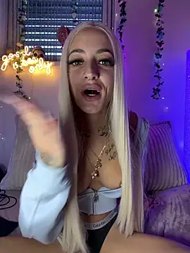 mrs_skinny_goddess (F young) - BOOBS OUT + LT 2 VIDEOS