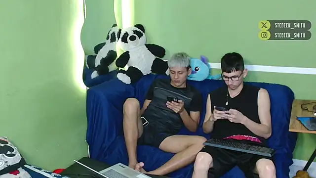 kurt_williams1 (M young) - if u like us,  a garment out