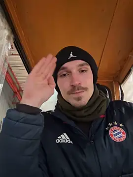 themaskshow (M young) - Put on the vibrating ring and keep it on