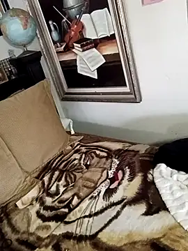 prettyboi6992 webcam