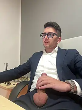 masterboss_ (M young) - OFFICE CUM SHOW!!