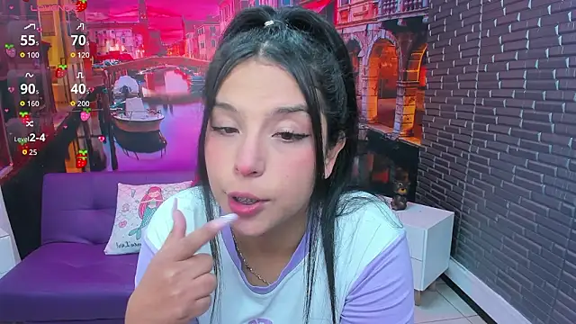 Small_naughty_ webcam