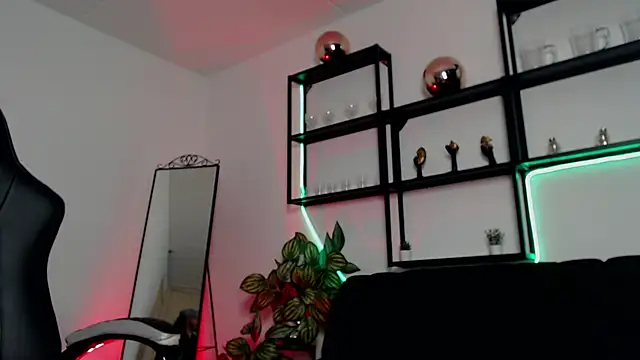 Sacred_Sin_Room webcam