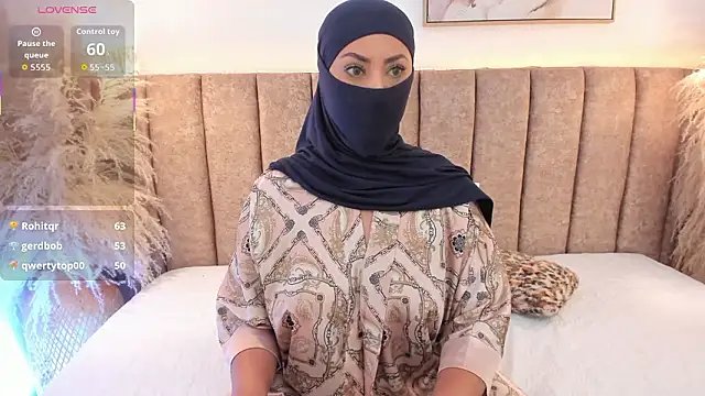 azza__ (Ask my age) - Twerking