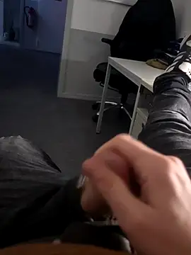 stunning_stallion (Ask my age) - Cumshot at work, Last tip 2 videos