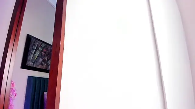 AntonellaHall_ webcam