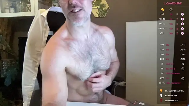 the_new_fit_rubinho (Ask my age) - horny and ready for round 2, are you?