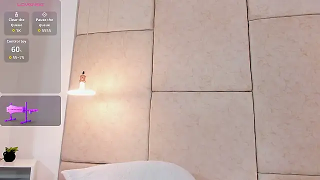 Webcam Model (aisha_vs)  is live.Free join now!