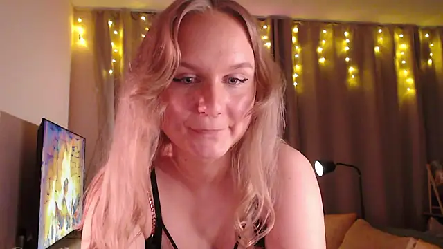 amelia_blondie webcam