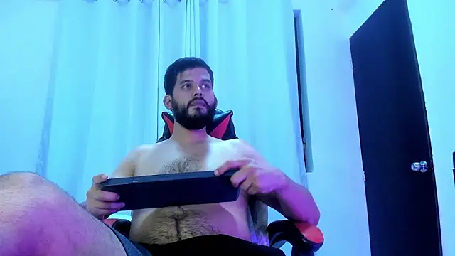 LucasBeaumont webcam