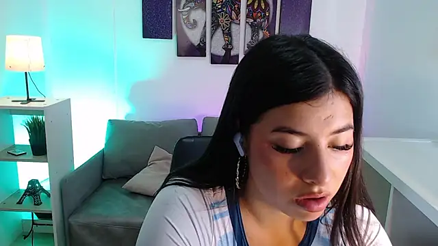 emily_jewell1 (F young) - 🎀two dildos in my pussy 🔥