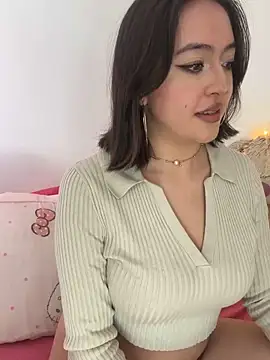 sweet_agata1 (F young) - DILDO IN PUSSY TILL FOUNTAIN SQUIRT