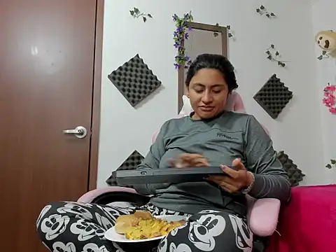 violeta_karson webcam