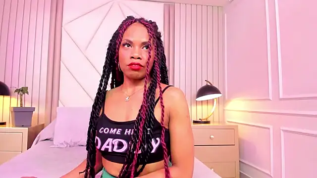 LailaDavidson webcam