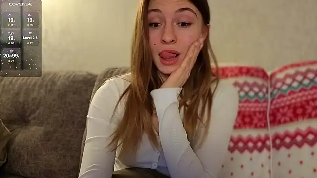 LovelyKatea webcam