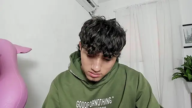 Laura_and_Kevin webcam