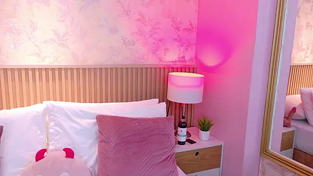 AdelineJhones webcam