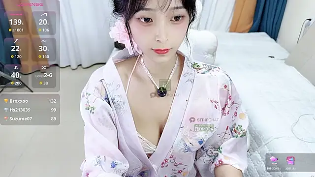 808dass (F young) - 脱内裤塞嘴巴 小粉控制2分钟