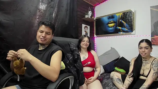 emii_cris_issabell webcam