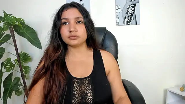 Victoria_Rosee webcam