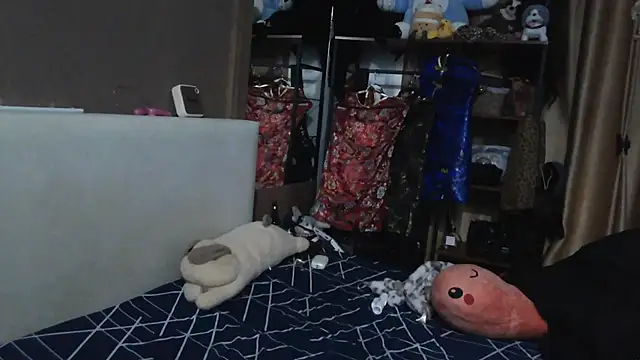 TattooedTemptation88's room