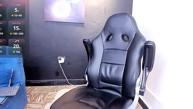 liamvibes212 (M twink) - cum show in my pecs