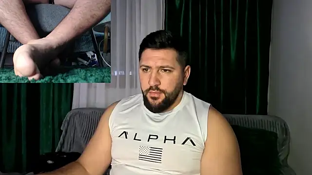 gold_alpha_boy - Gold_Alpha_Boy's free webcam - UK Sex Cams