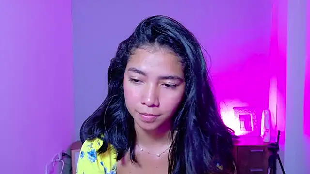 luna_roja25 - Luna_roja25's free webcam - UK Sex Cams