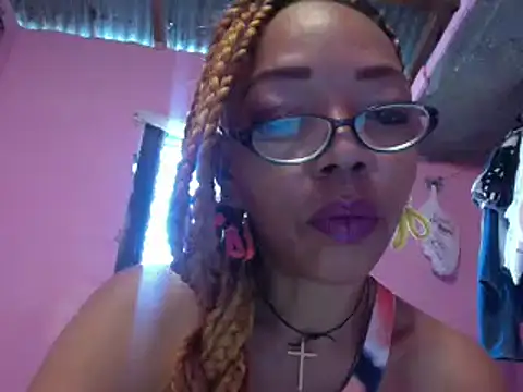Ladyzee25 webcam