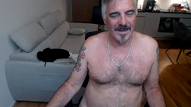 budapest1958 (M grandpa) - Squirt in Pants (need Time)