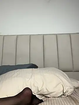 VioletPearson webcam